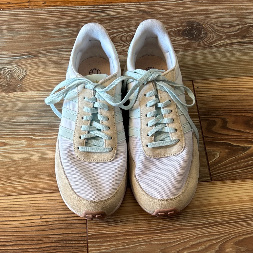 adidas White and Tan Women's Sneakers